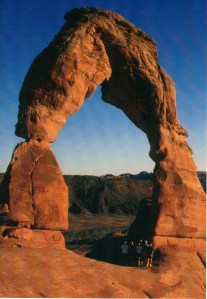 Delicate Arch - 2005 family underneath