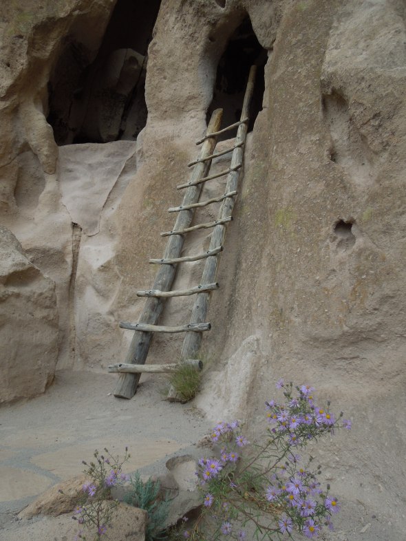 Bandelier 2012 - caves