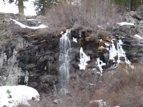 Cascading snow melt in early March